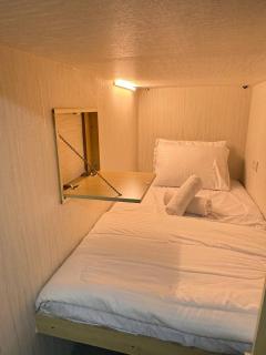 Capsule Hostel Room in Business Bay Near Downtown - Dubai - 1