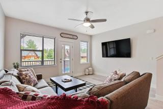 Alluring Farmhouse Styled Town Home - McCall - 4