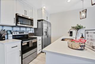 Alluring Farmhouse Styled Town Home - 3