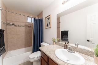 Spacious 1 Bedroom Apartment with pool & private patio! - Phoenix - 4