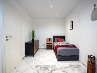 Serviceroom24 - Space in Gladbeck WLAN - Smart-TV - 24-7 Check-in und Küche - Gladbeck - 3