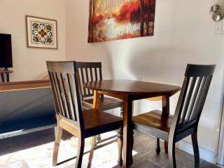 Cozy Condo - 6