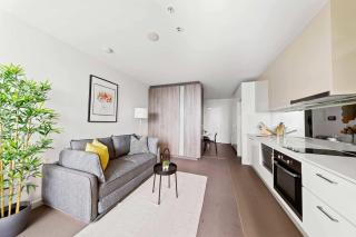 Cozy Studio Near Southern Cross with City Views - 6