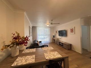 Tropical Ground-Floor Retreat Cairns - Cairns North - 9