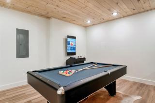 New Luxurious 4Bd 5B Ensuite Cabin with Indoor Pool, HotTub, Theater and Game Room, Spring Deal - Sevierville - 3
