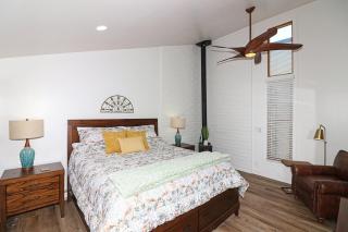 Redlands Oasis home - 8