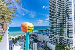 Ventur Penthouse Beachfront at LYFE Beach Resort - Hollywood - 9
