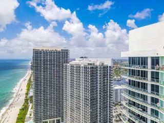 Ventur Penthouse Beachfront at LYFE Beach Resort - Hollywood - 7