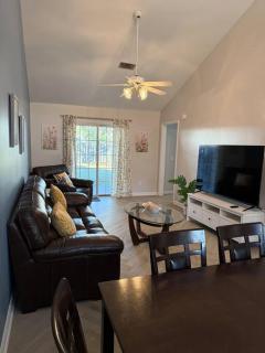 Cozy and Comfortable in Saint Marys - Saint Marys - 9