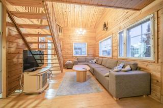 Alpine Chalet Central by Aavalevi Holidays, Ski-in Ski-out, Levi center - Levi - 0