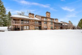Wolf Creek Lodge Condo in Eden, UT - Relaxing Mountain Retreat - Eden - 0