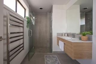 Comfort, quality, great location - Hamilton - 2