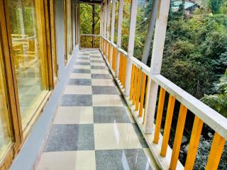 The Nature's Vault Jibhi - 3
