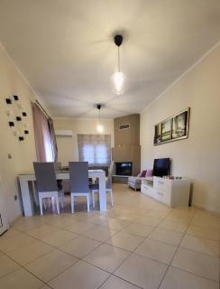 Eva’s Corner House - Artemida - 8