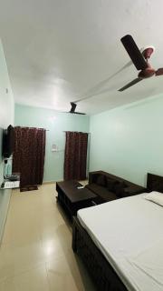 Chandrika Residency - Jhūsi - 4