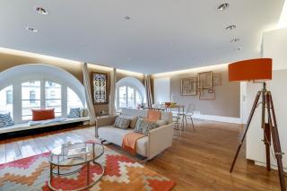 Sweett - Amiral de Coligny - Paris - 0