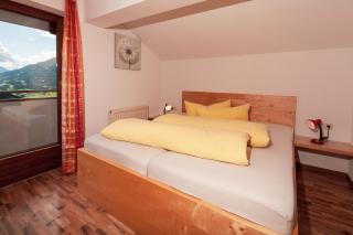 HOLIDAY Apartments - 1