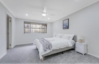 Newly Renovated Cozy Family house Parking, Wi-Fi - - 6