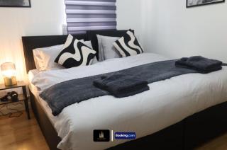 Stylish 2Bedroom Apt By Luxe Haven Homes Short Lets & Serviced Accommodation Canning Town Greater London With Free WiFi - Londra - 1