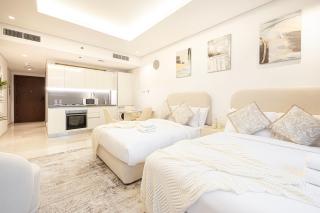 Luxurious New Studio! 2 Double Beds! Sleek Design & High-End Amenities in Dubai Downtown - Dubai - 7
