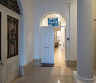 Sliema Central O'Clock Malta - 2