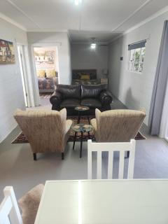 Volgenoeg Self Catering Family Unit - 7