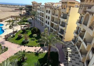 Exclusive Seaside Chalet with Pool & Panoramic Views in Saraya Sahl Hasheesh - 3
