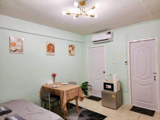 811-STP Homely room Free Wi-Fi and Near BTS Line - Bangkok - 2