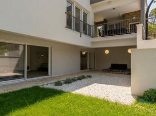 Modern & Stylish Villa with Private Pool - 5