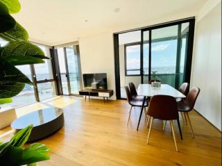 Brand New Waterview family residence 3 bedrooms -Pool, Parking - Sydney - 5