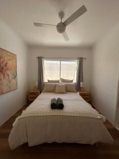Blue Holes Bungalow - Kalbarri - 9