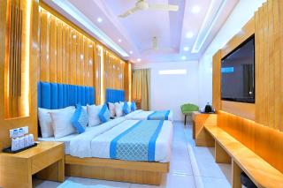 Hotel Northern Palace Just - 1 min Connaught place & New Delhi Station - 1