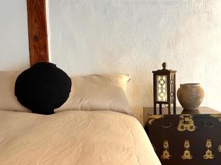 A traditional Korean House with a yard - 5