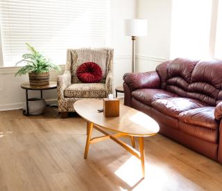 Peach Haven Hideaway - 8