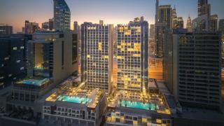 Luxurious New Studio! 2 Double Beds! Sleek Design & High-End Amenities in Dubai Downtown - Dubai - 2