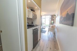 Ocean Oasis Brookes Hill Suites - 3