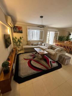 Cairo Airport Sheraton Al-Matar lovely sunlit flat - 0