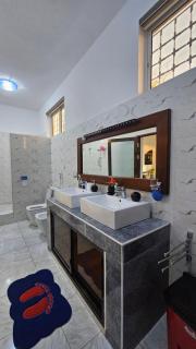 Shanzu Oasis Pool- WiFi 5 mins from beach - Mombasa - 2