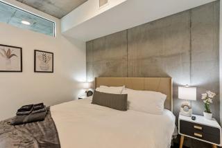 Rooftop Pool Hot tub Gym Parking King Bed - Salt Lake City - 6