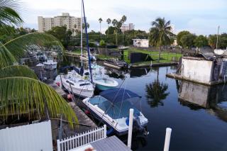 Riverside Luxury Retreat 3B ,3Ba next to downtown - 8