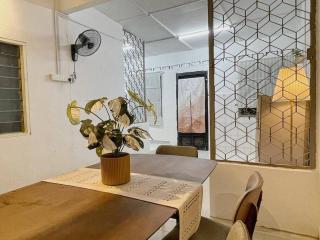 3R2B Tranquil Getaway in Kulai - 5