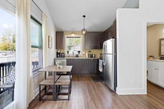 5 Mins to Downtown 2 Bed 1 Bath 2 Car Garage - Nashville - 6