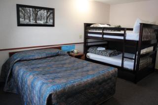 Travelodge by Wyndham Brandon - Brandon - 9