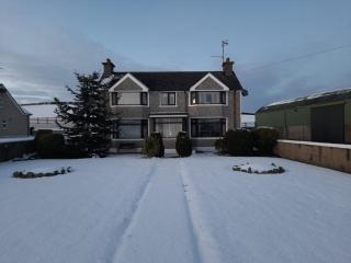 The Mournes view Farmhouse - 1