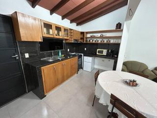 Departamento en planta alta, Luque, Paraguay - Luque - 4