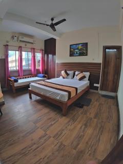 Hotel Embassy - Dibrugarh - 4