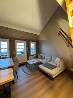 Cozy Apartment - Great View! - 8