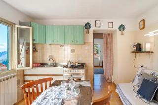 Room in the Ghostown of Zerni - Badalucco - 1