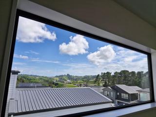 Greenstead Retreat 11 beds, 8 bedrooms, 5 baths - Auckland - 5