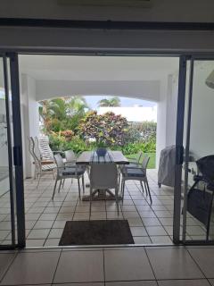 Easy Breezy at 18 Thira Santorini - Ballito - 7